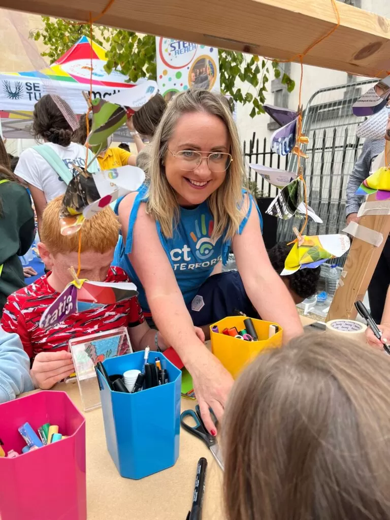 Joanne Donohoe hosting a drop in art workshop at Spraoi